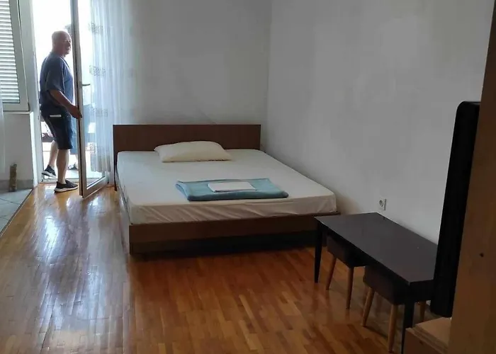 Pemper Apartman *
